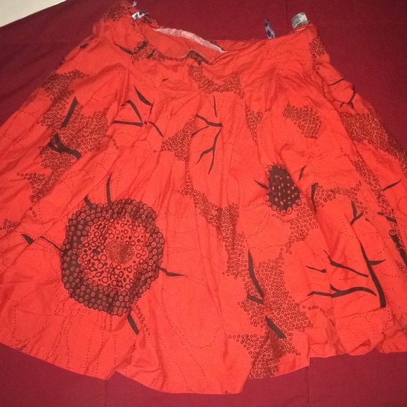 GONE French connection skirt - Picture 4 of 7